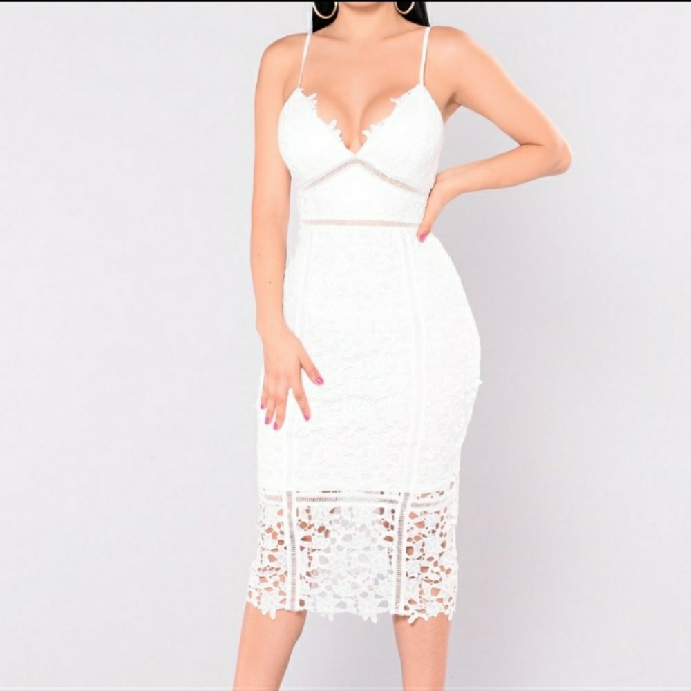 Mariposa Floral Crochet Dress